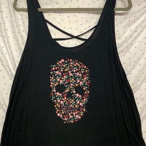 Used, like new, black floral skull Torrid tank top size 0